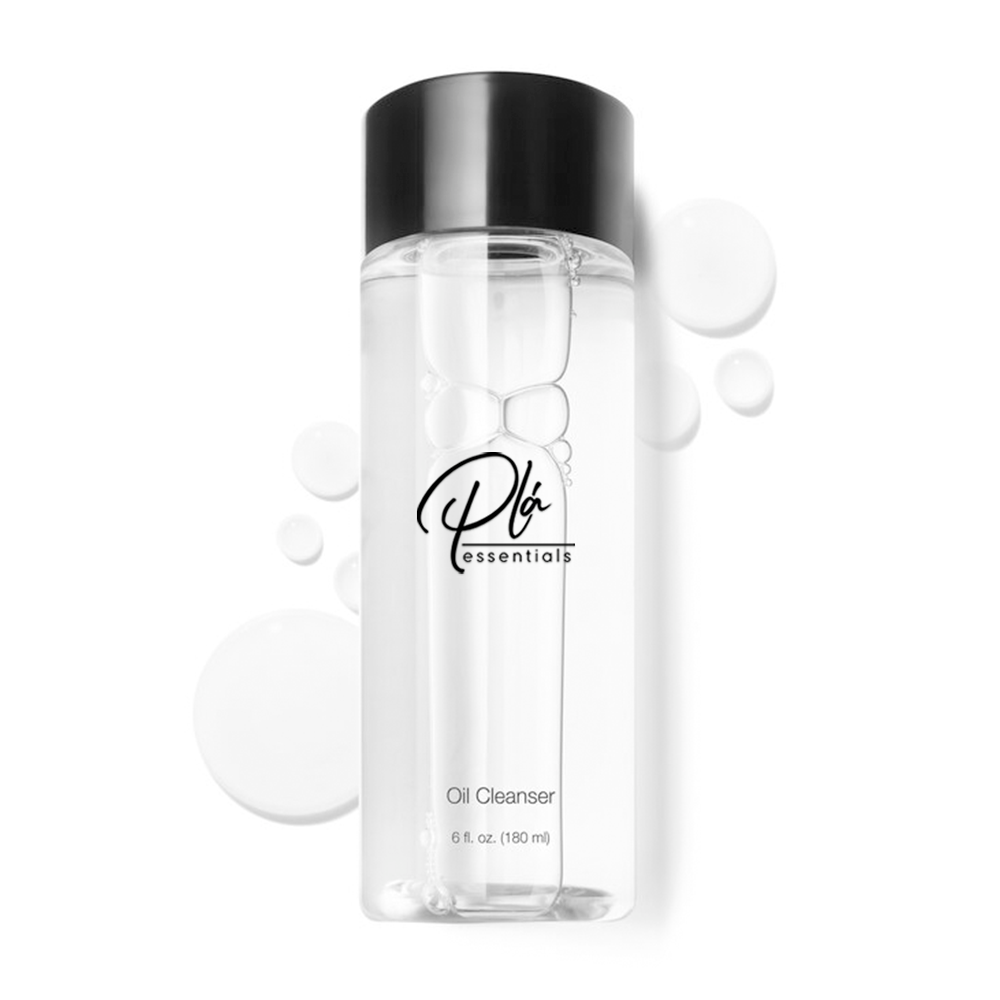 a bottle of cleansing oil from the Plá essentials brand